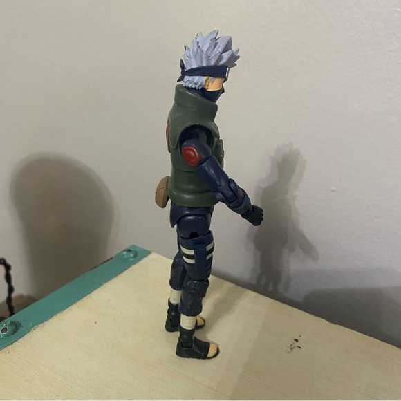 Bandai Ultimate Legends - Naruto 5" Hatake Kakashi Action Figure - Picture 4 of 8